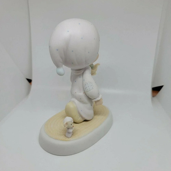 PRECIOUS MOMENTS FIGURINES "Jesus is the light that Shines" Child in Pajamas - Picture 2 of 12